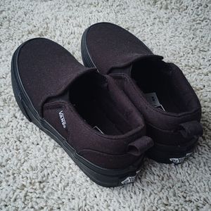 Boys Vans slip on shoes